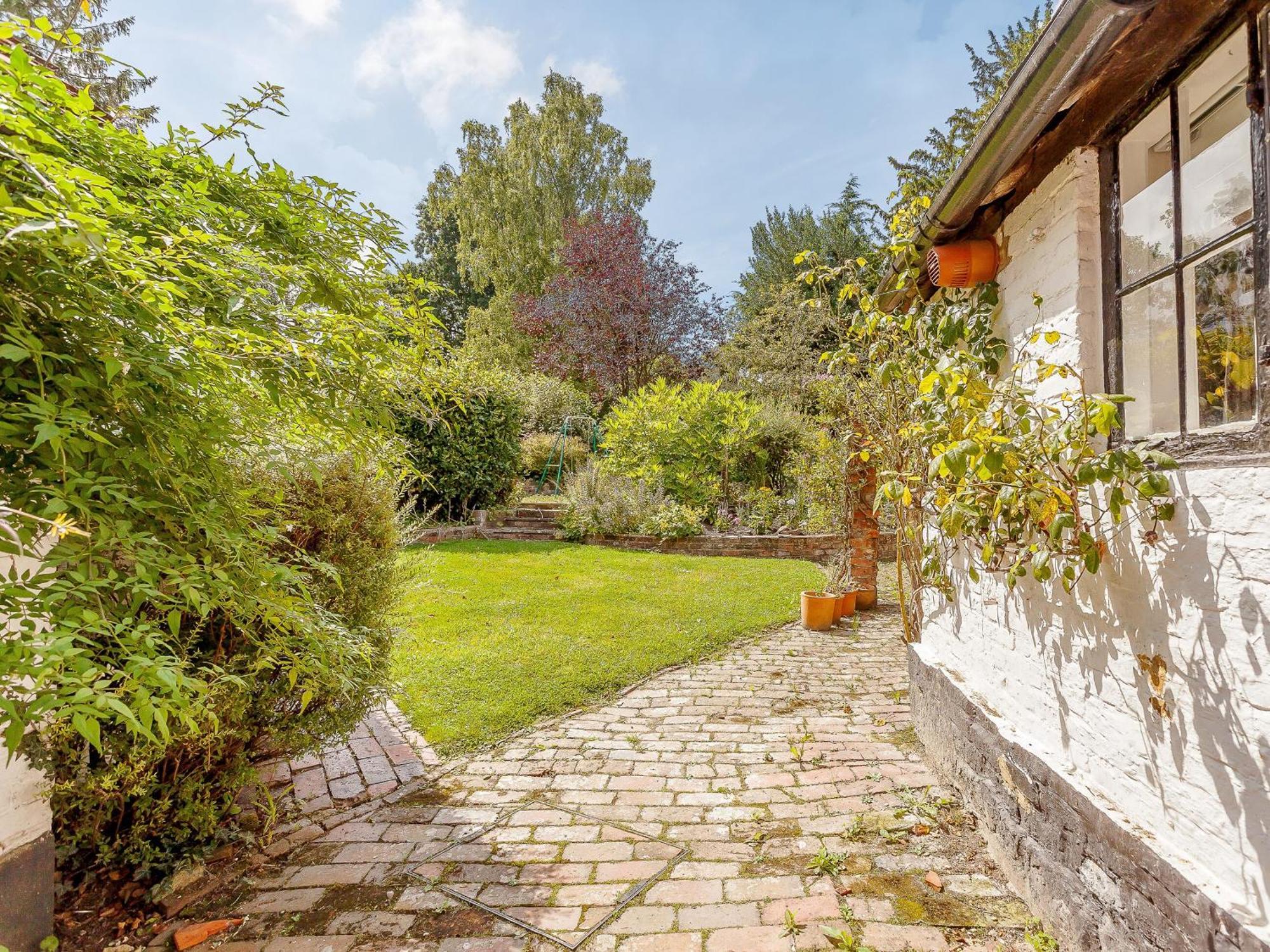 Pollard Cottage Лингфилд Экстерьер фото