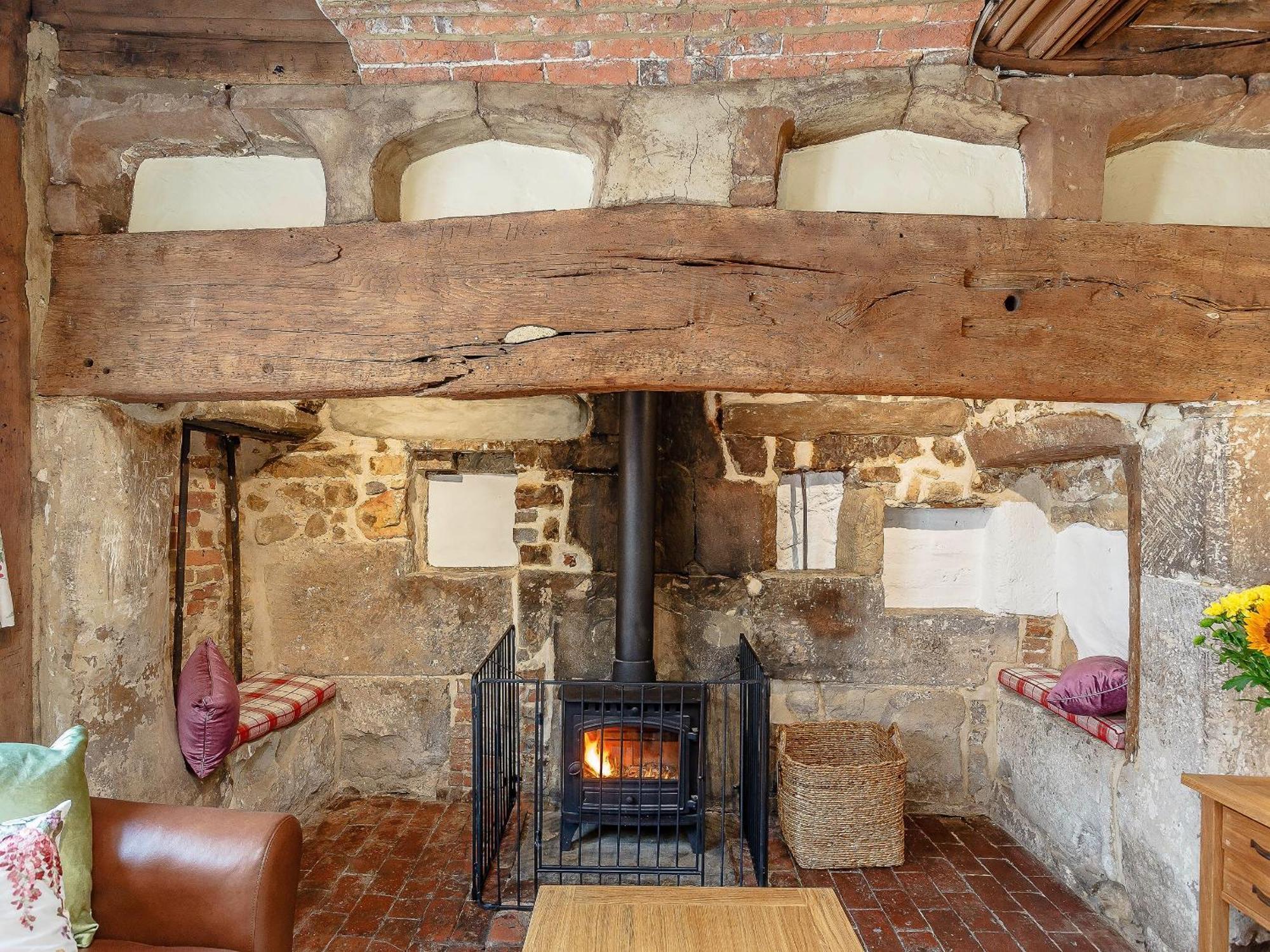 Pollard Cottage Лингфилд Экстерьер фото